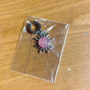 Fake belly button ring